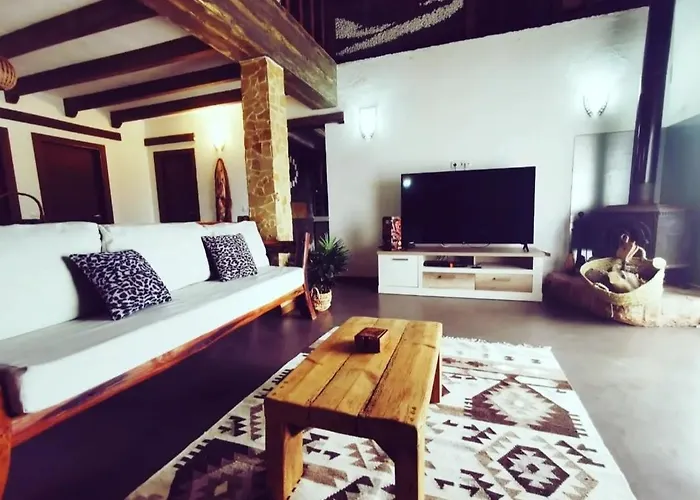 Villa Villamasai Un Pedacito De áfrica En Valencia
